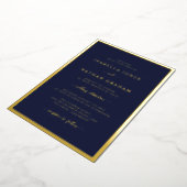 Elegante Navy Gold Wedding Folieneinladung (Gedreht)