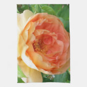 Elegante Orange Blush Rose Handtuch (Vertikal)