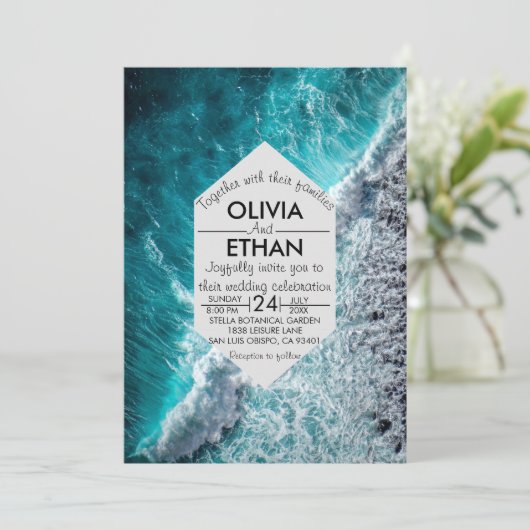 Elegante ozeanblaue Wellen Hochzeitsfeiern Einladung (Stehend Vorderseite)