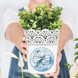 Elegante Pastel Blue White Lily Wasserfarbe Name Runder Aufkleber