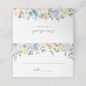 Elegante Pastel Vanilla Blue Floral Wedding Platzkarte (Außenseite Aufgefaltet)