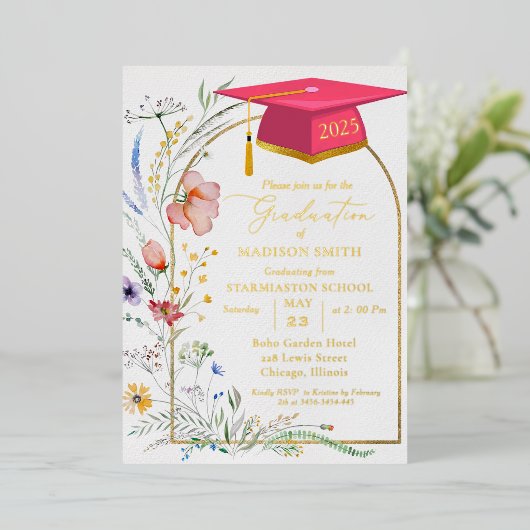 Elegante Pastel Wildblume Garden Graduation Party Folieneinladung (Stehend vorne)