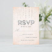 Elegante Peach & Silver Sparkle RSVP Karte (Stehend Vorderseite)