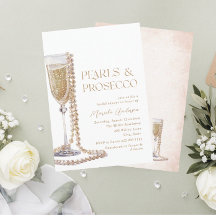 Elegante Perlen im Wasser und Prosecco Bridal Sho