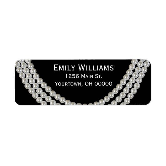Elegante Perlenkette auf Schwarz (Vorne)