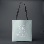 Elegante Personalisierte Bridesmaid in Schwarz und Tasche<br><div class="desc">Elegante Personalisierte Bridesmaid-Geschenke in Schwarz und Weiß mit personalisierten Monogrammen im eleganten Schriftart-Stil mit dem Namen und dem Titel der Brautjungfrau im klassischen Serif-Schriftart-Stil auf schlauem,  grünem Hintergrund. Auch perfekt für die Trauzeugin,  Blumenmädchen,  Brautmutter und vieles mehr.</div>