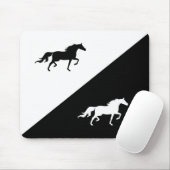 Elegante Pferde Silhouetten auf Schwarz & Weiß Mousepad (Mit Mouse)