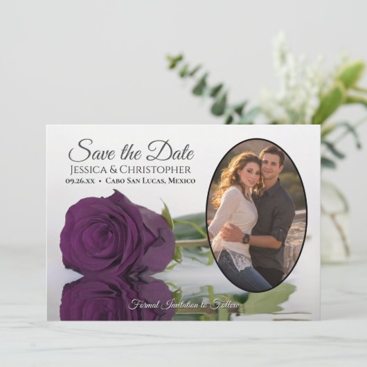 Elegante Pflaume Lila Rose mit Oval Foto Hochzeit Save The Date (Stehend Vorderseite)