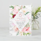 Elegante Pink Floral Diamond Script Quinceañera Einladung (Stehend Vorderseite)