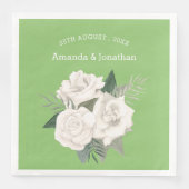 Elegante Pistachio Green und White Roses Wedding Serviette (Vorderseite)