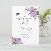 Elegante Purple Flowers Graduation Party Einladung (Stehend Vorderseite)
