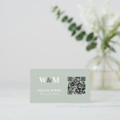 Elegante QR-Code-Logo-Vorlage in Salbeigrün Visitenkarte (Stehend Vorderseite)
