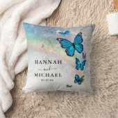 Elegante Rainbow Silver and Blue Butterfly Wedding Kissen (Decke)
