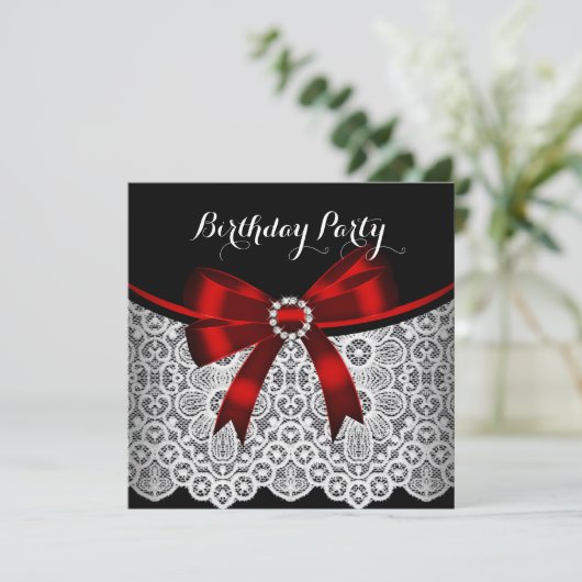 Elegante Red Bow Black Lace White Birthday Party 2 Einladung (Stehend Vorderseite)