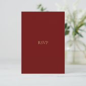 Elegante Red Christmas Decor RSVP Card (Stehend Vorderseite)