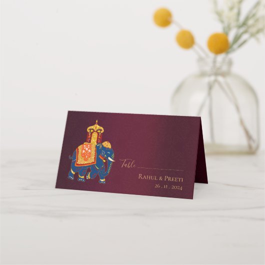 Elegante Red Gold Klassische Design Hochzeit Platzkarte (Vorderseite)