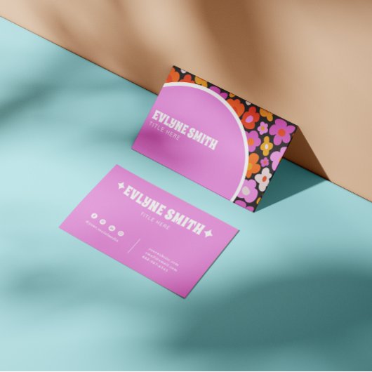 Elegante Retro Groovy Lila farbenfrohe Blumen Mode Visitenkarte