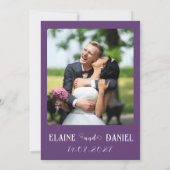 Elegante Romantik Lila mit Foto Hochzeit Einladung (Rückseite)