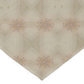 Elegante romantische kaleidoskopische Blume Tischdecke (Schrägansicht)