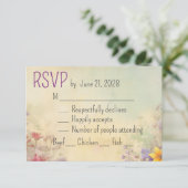 Elegante Romantische Lavendel-Wildblume RSVP Karte (Stehend Vorderseite)