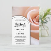 Elegante romantische Rosa-Blume Blumendelle Hochze Einladung (Stehend Vorderseite)