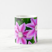Elegante Rosa Blütengrün Kaffeetasse (Mittel)