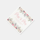 Elegante Rosa Floral Miss an Mrs. Brautparty Serviette (Ecke)