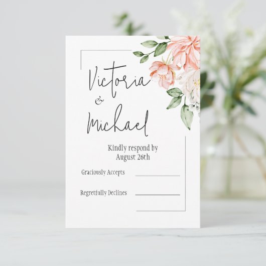 Elegante rosa florale Moderne Hochzeit RSVP Karte (Stehend Vorderseite)