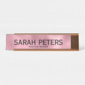 Elegante Rosa Führungskraft Manager Schreibtisch N Schreibtischnamensplakette (Vorderseite )