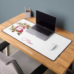 Elegante rosa Rosen mit Monogramm-weißem Hintergru Schreibtischunterlage
