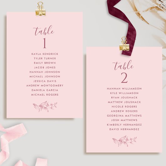 Elegante rosa Sitzplakatkarten mit Gästennamen