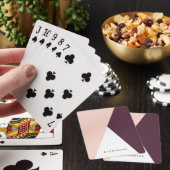 Elegante, rosa und bordeauxrote Dreiecke Spielkarten (In Situ)