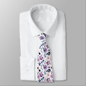 Elegante rosa und violette Blumenmuster Krawatte (Gebunden)