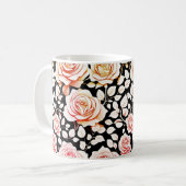 Elegante Rose blüht Kaffeetasse (Vorderseite Links)