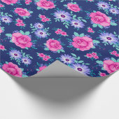 Elegante Rose Blumenrosa Lila blaues Muster Geschenkpapier (Ecke)