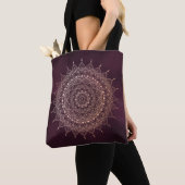 Elegante Rose Gold auf Burgund Flora Henna Mandala Tasche (Von Nahem)