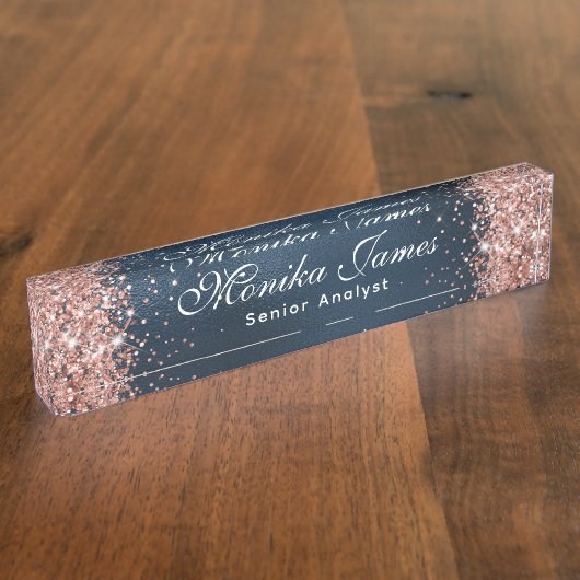 Elegante Rose Gold Glitzer Navy Blue Foil Namensplakette (Seite)