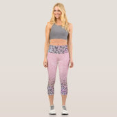Elegante Rose Gold Iridescent Glitzer Leopard Prin Capri Leggings (Vorderseite)
