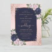 Elegante Rose Gold Navy Blush Bloral Hochzeit Einladung (Stehend Vorderseite)