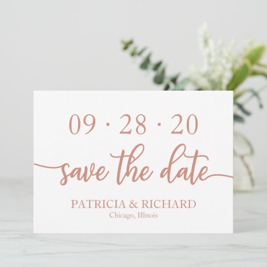 Elegante Rose Gold-Script-Hochzeit speichern das D Einladung (Stehend Vorderseite)