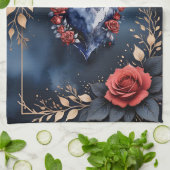 Elegante Rose mit goldenem Blattwerk Geschirrtuch (Gefaltet)