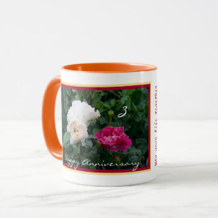 Elegante Rosenblumen zum dritten Hochzeitstag Tasse