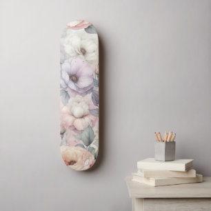 Elegante Rosenblüten Skateboard
