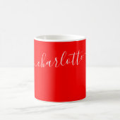Elegante rote Farbe moderne Name personalisiert Kaffeetasse (Mittel)