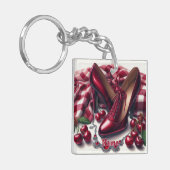 Elegante rote High Heels mit Cherry Schlüsselanhänger (Vorderseite links)