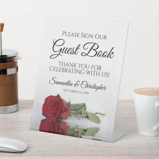 Elegante Rote Rose Bitte unterschreiben Sie unser Sockelschild (In SItu)