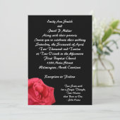 Elegante Rote Rose Hochzeit Einladungen (Stehend Vorderseite)
