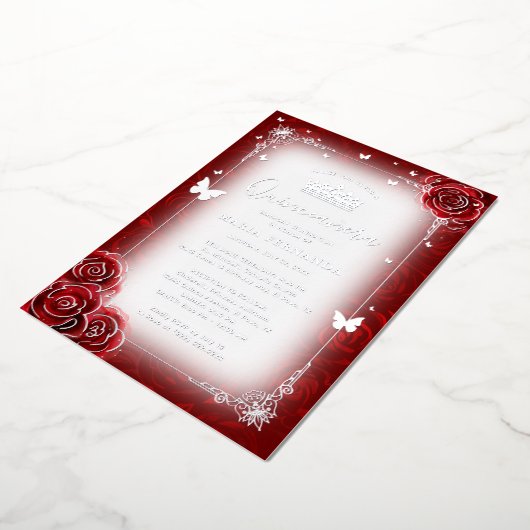 Elegante Rote Rose Wasserfarben Quinceanera Folieneinladung (Gedreht)