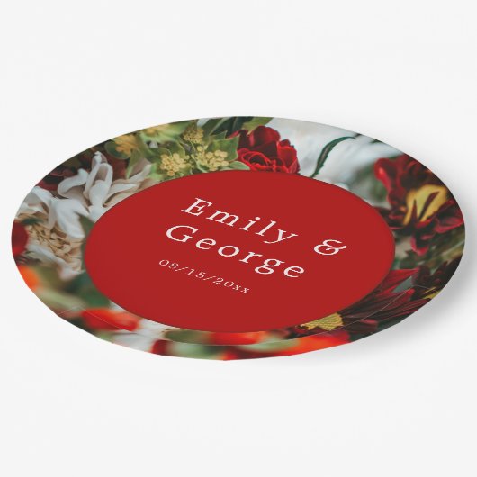 Elegante rote Rosen blühen Blume blumenreiche Hoch Pappteller (Schrägansicht)