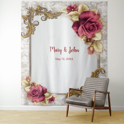 Elegante Rote Rosen im Hintergrund eines Hochzeits Wandteppich (Beispiel)